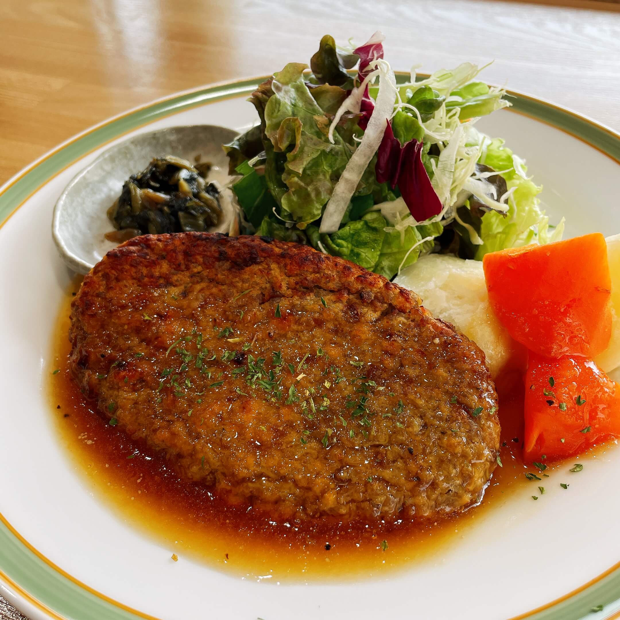 今週の昼ごはん<br>坂井芋とみゆきポークのハンバーグ<br>～和風おろしバターソース～