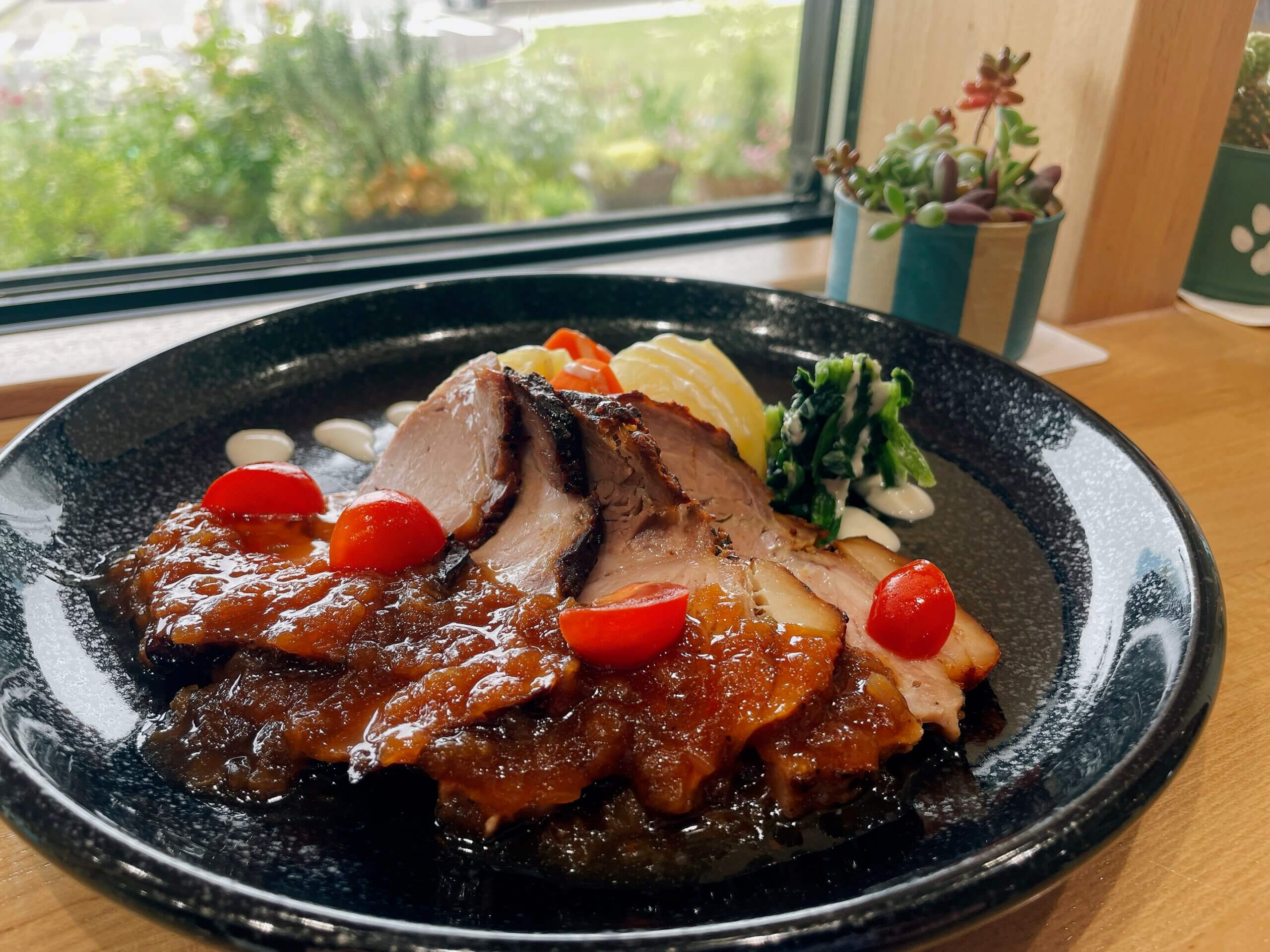 【ランチタイム限定】数量限定<br />
里わ風ローストポーク