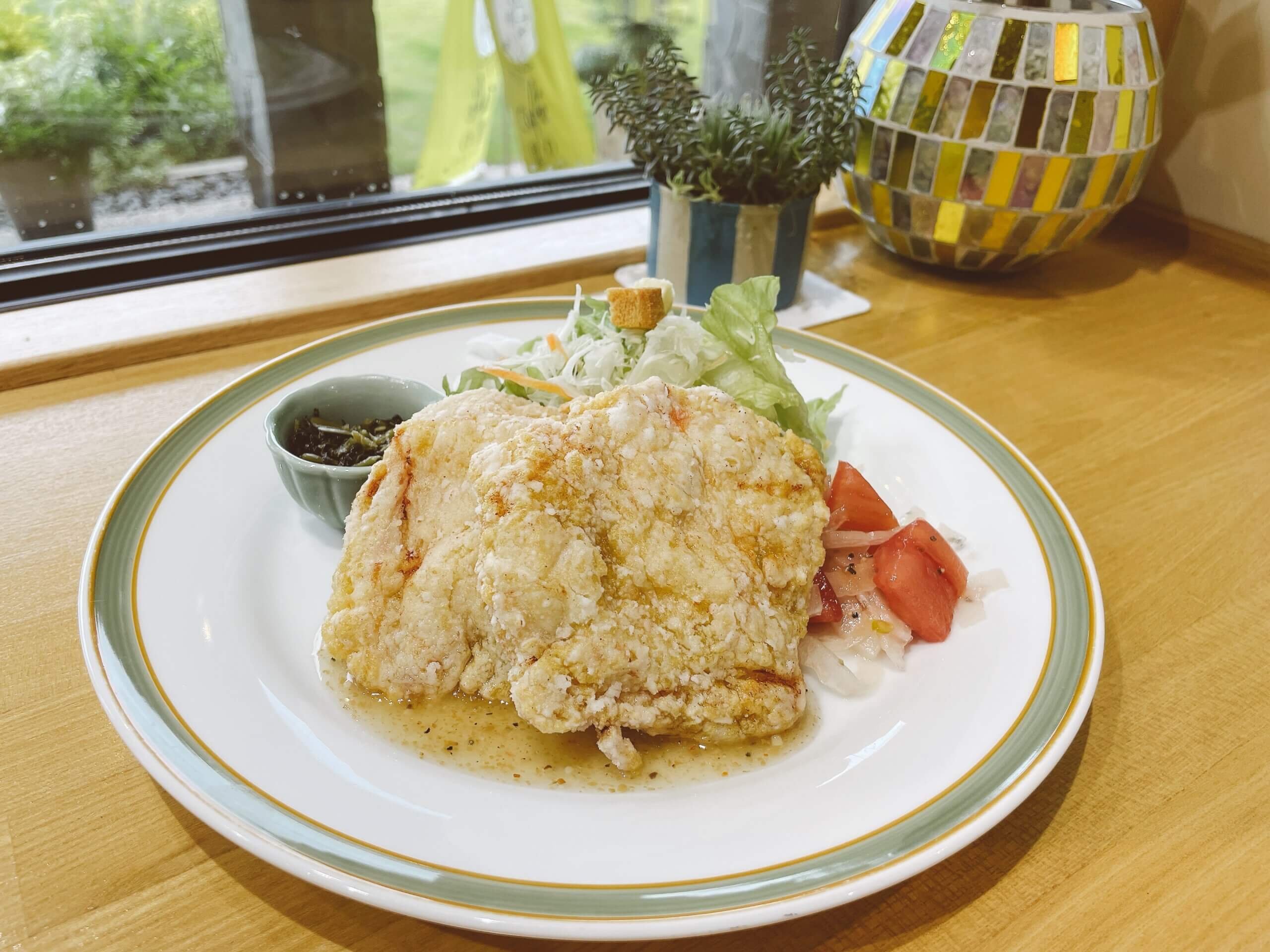 【ランチタイム限定】<br />
福味鶏の台湾風からあげ<br />
～特製塩だれ～　