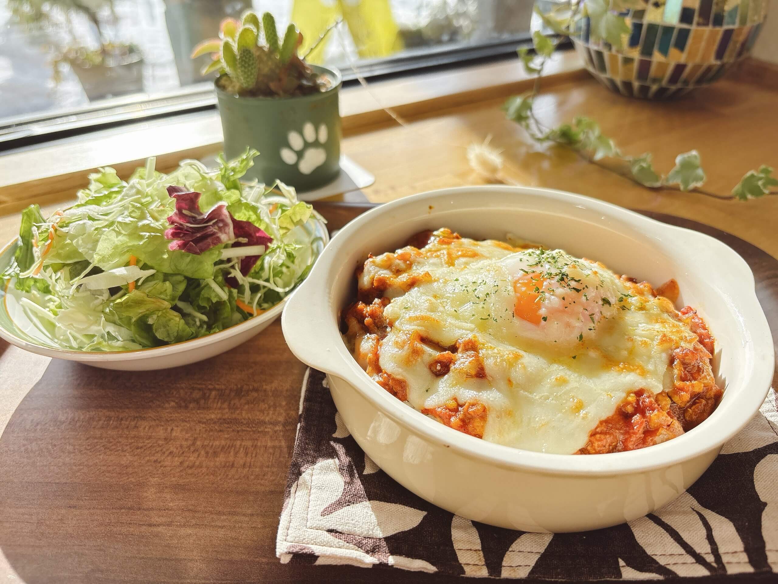 【ランチタイム限定】<br />
キーマカレードリア<br />
～ミニサラダ付き～