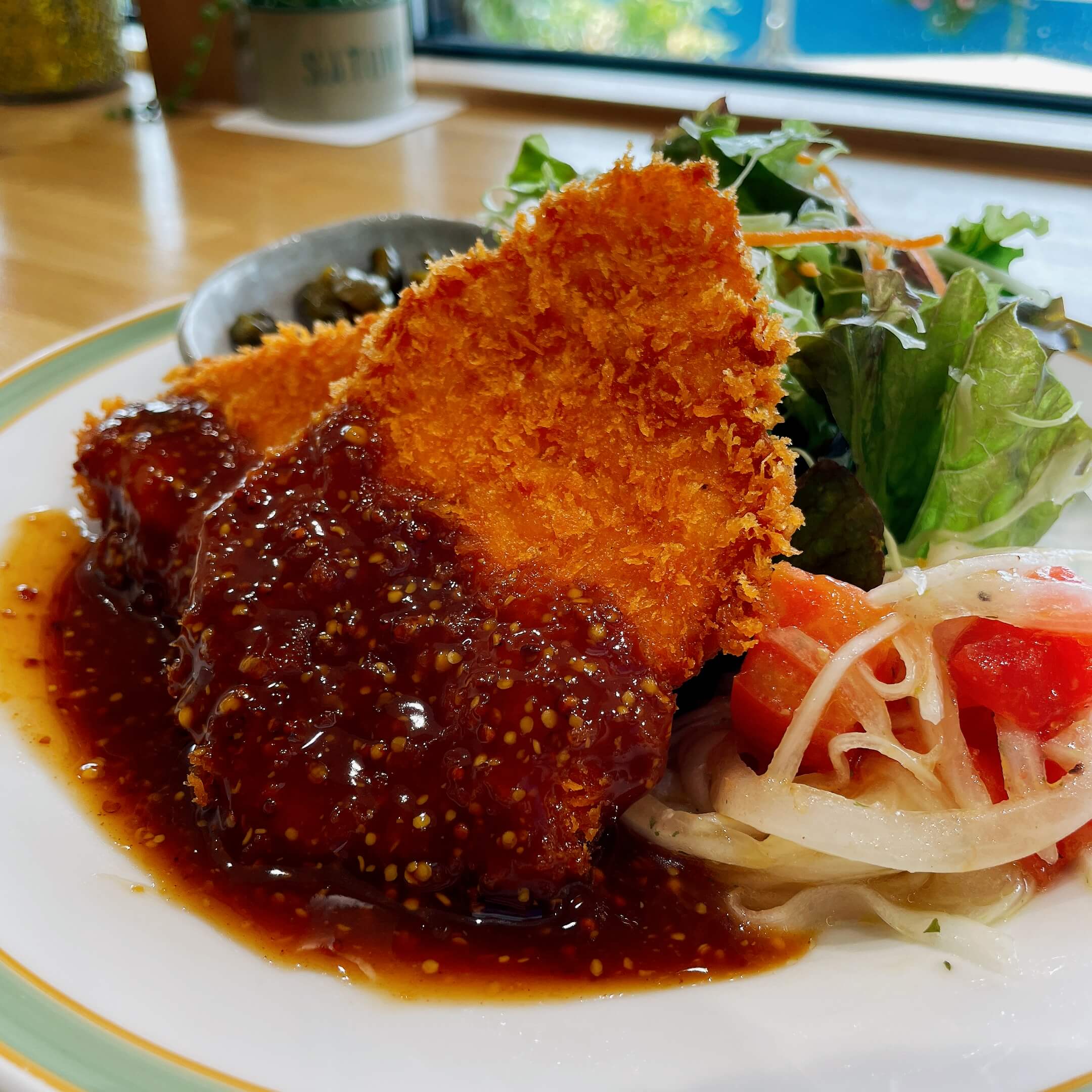 【ランチタイム限定】<br />
福味鶏のチキンカツ<br />
~粒マスタードソース~