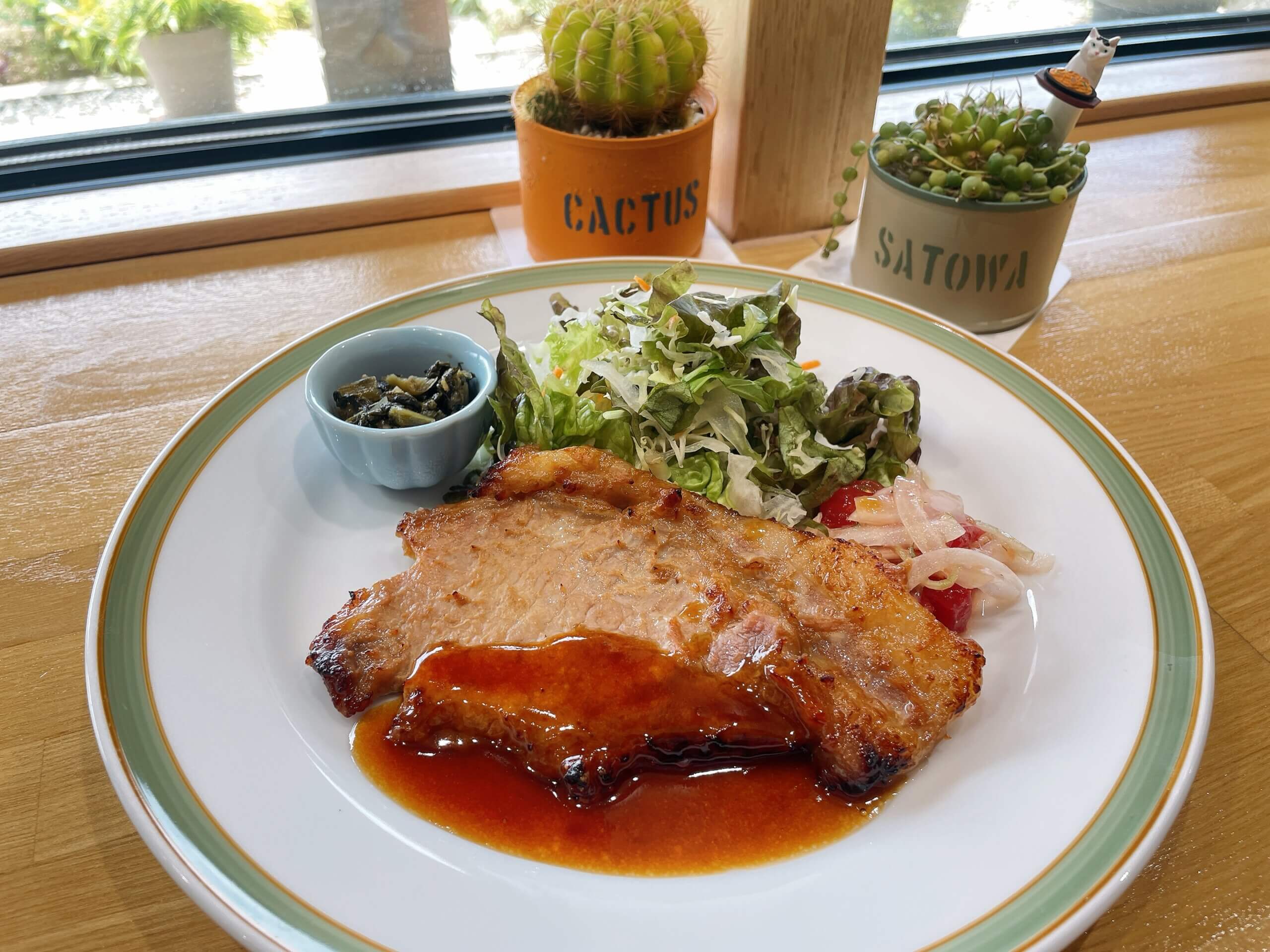 【ランチタイム限定】<br />
信州ポークの酒粕味噌焼き
